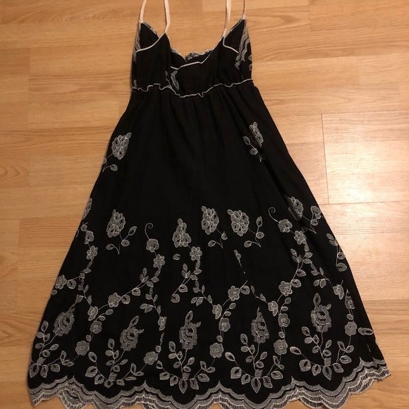 “Studio M” dress size Medium - Picture 4 of 6